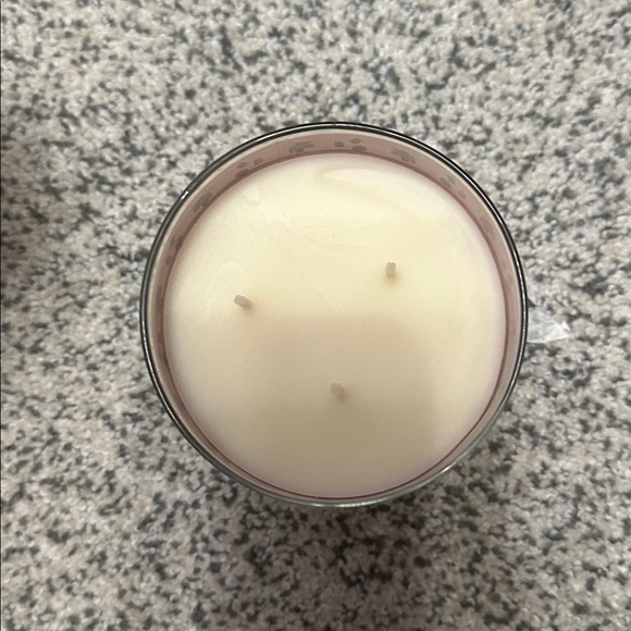 Rapunzel Three Wick Candle - Picture 5 of 5